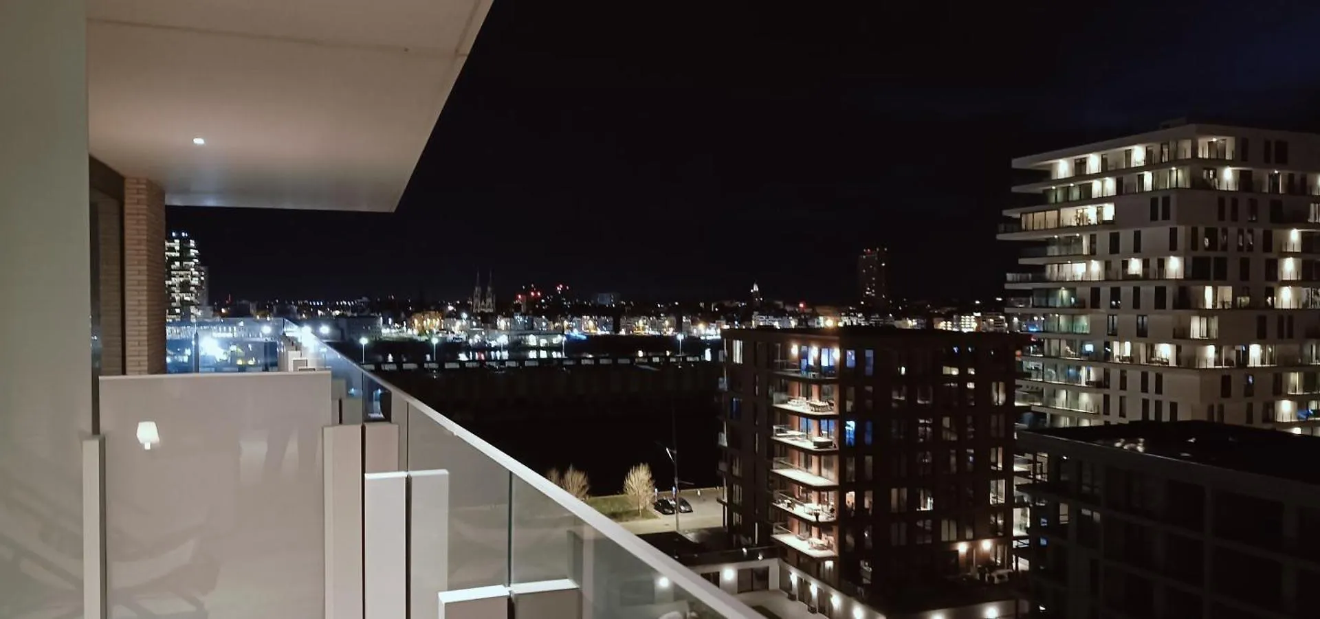 Central Park Tower Sea View Residence With Pool And Gym Ostend